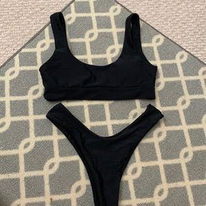 Black bikini set